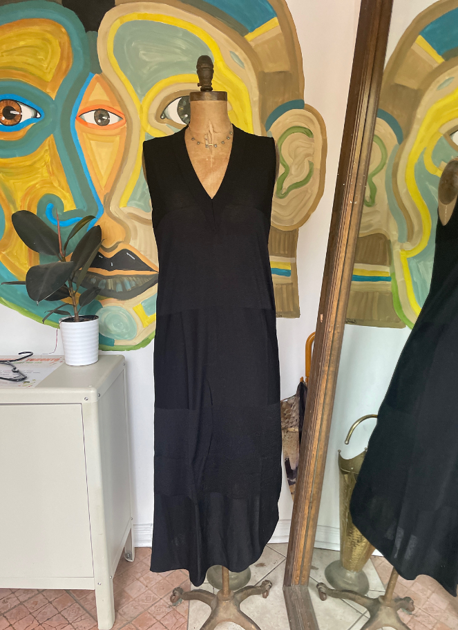 V-NECK LONG DRESS by Eufonia