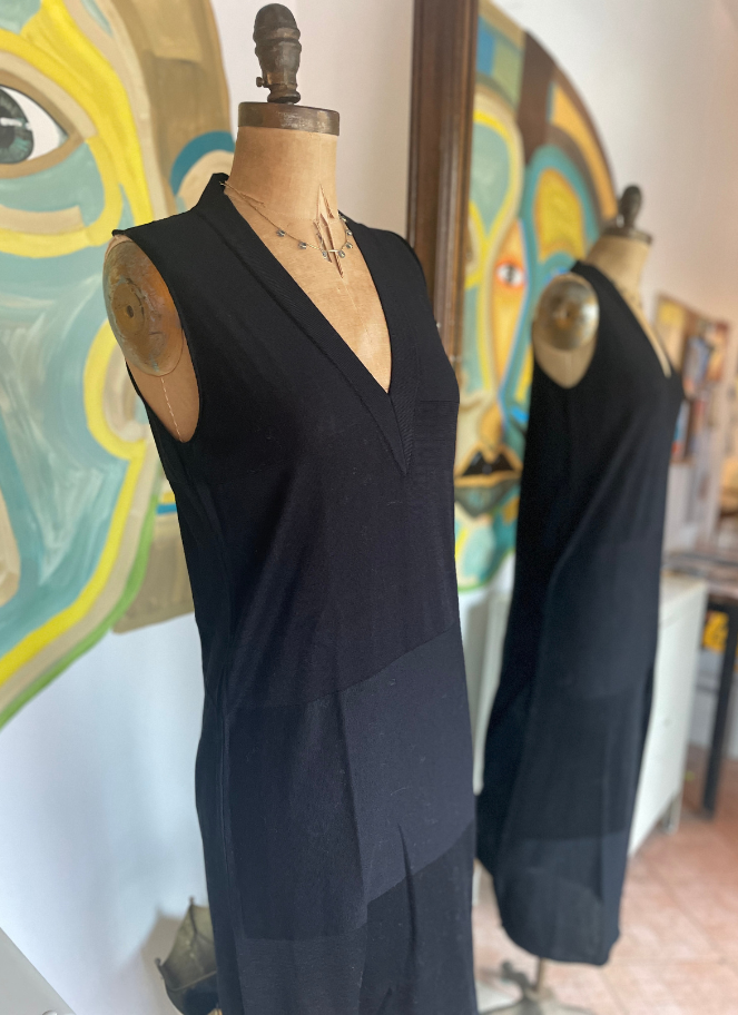 V-NECK LONG DRESS by Eufonia