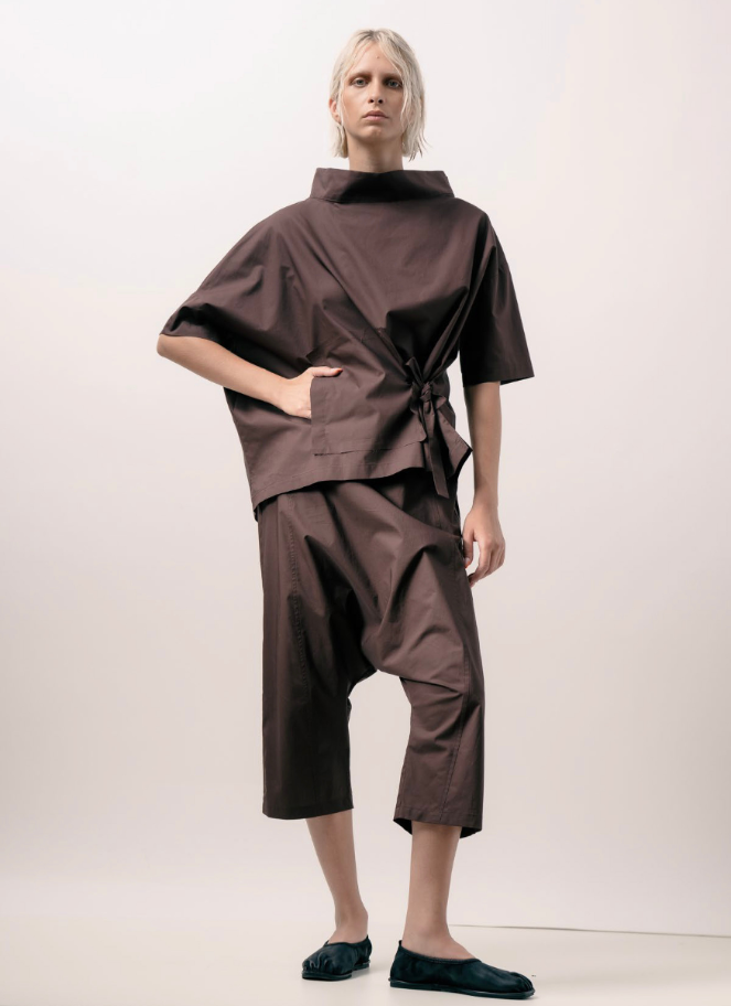 Xenia Structured Side-Tie Boxy Top Crin in Cocoa