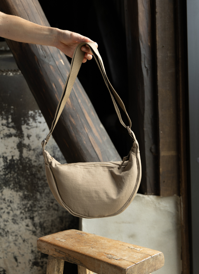 Coster Bum bag in Sand olive colour