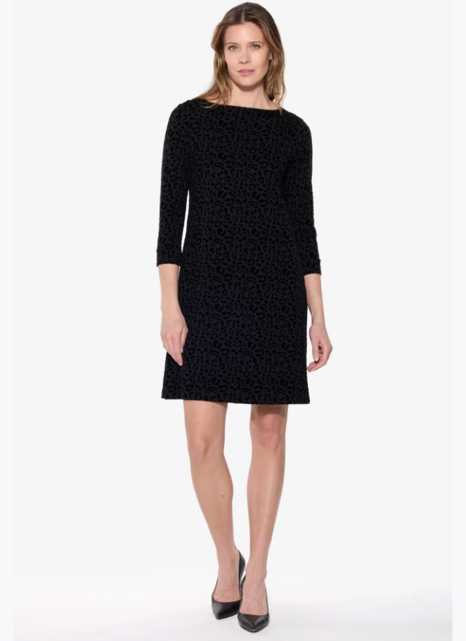 Robe froncée en bleu profond de Brenda Beddome