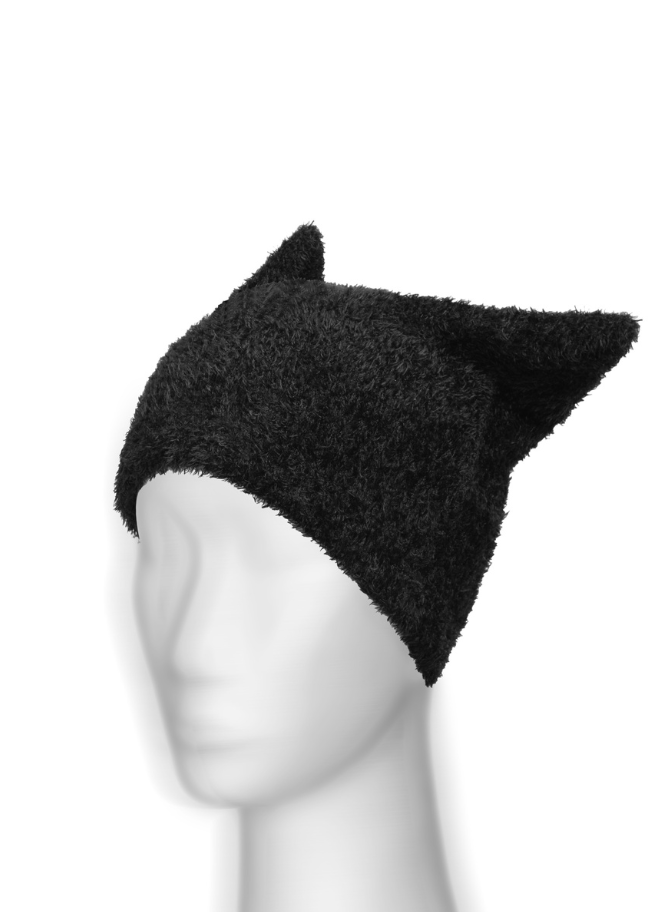 Xenia black fuzzy toque/beanie