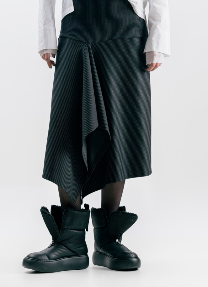 Xenia designer black pull on skirt