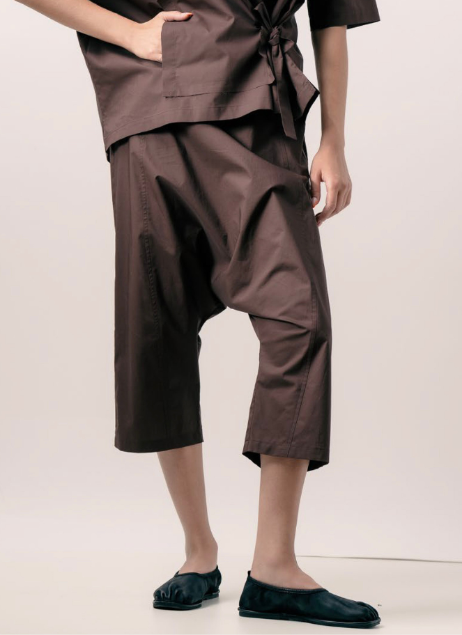 Xenia Cocoa Brown Capri Pants Jata