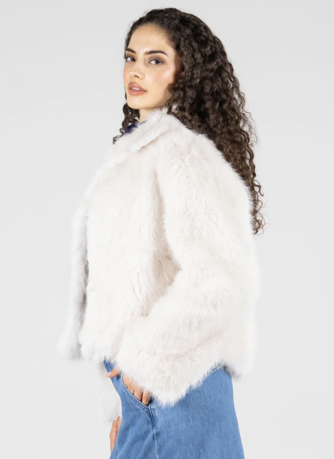 C'est Moi Faux Fur Cropped Jacket in Pearl