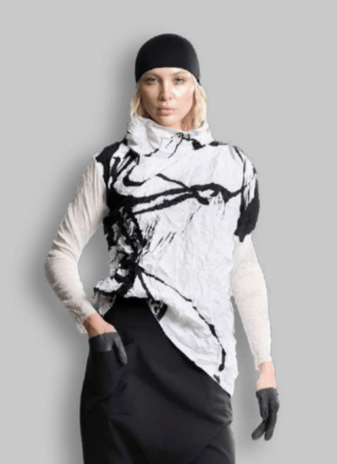 Xenia black and white oversized top